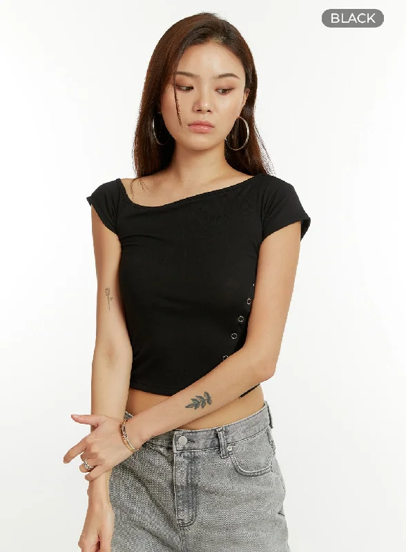 asymmetrical-buttoned-crop-top-cu424