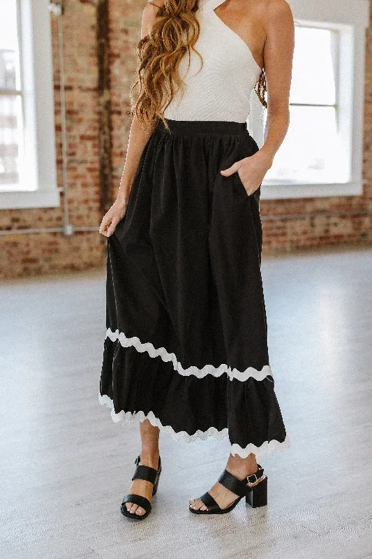 Carmen Contrast Trim Maxi Skirt