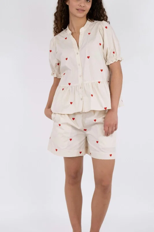 neo-noir-sakuri-hearts-shorts-creme