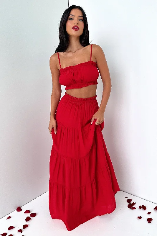 selina-crop-red-1