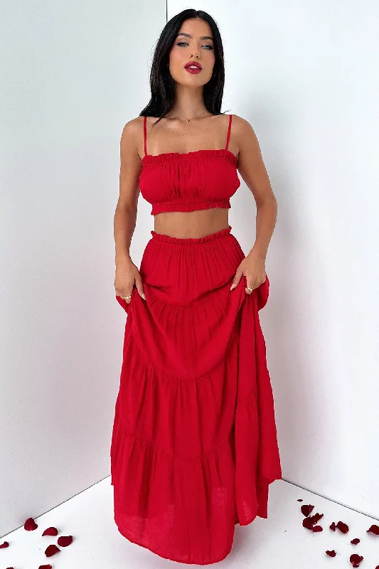 selina-crop-red-1