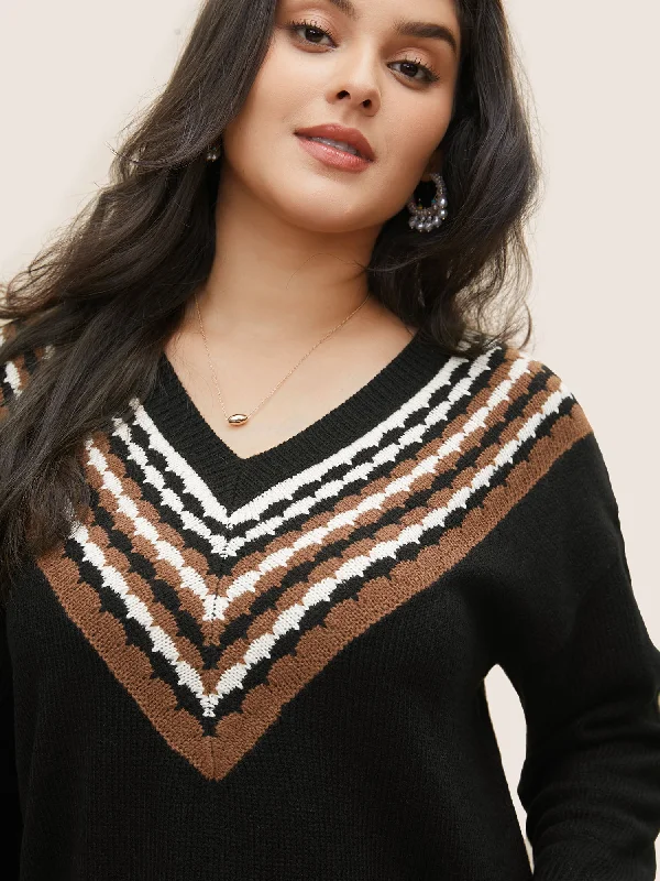 v-contrast-striped-patchwork-knit-pullover